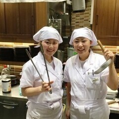 【学生さん歓迎】学生スタッフ多数活躍中!豚屋とん一で楽しく働こう...