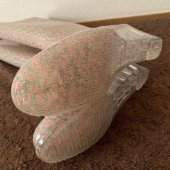レインブーツとファーブーツセットの画像