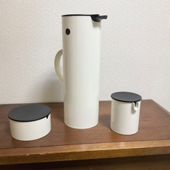 Stelton ステルトン バキュームジャグ 1L / ホワイト...