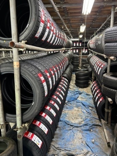 新品235/75/15. 4本タイヤ+交換、アマントレーディング株式会社、愛知県大府市