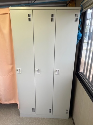 熊本市南区発　業務用ロッカー180×90×50サイズ綺麗
