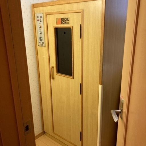 【受け渡し決定】家庭用サウナ ハッピーワールド メディカルボックス