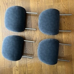 トヨタ ハイエース200系 純正ヘッドレスト 4個　美品 新車外し品　