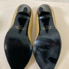 21〜22センチハイヒールの画像