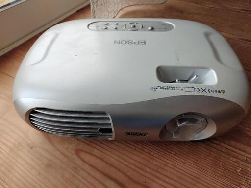 プロジェクター　EPSON EMP-TW10