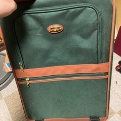 旅行カバン