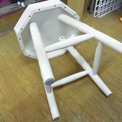 セール中につき、通常特価2,728円より４0％引きの1,636円!　木製　スツール　八角形　白　ホワイト　チェア　椅子の画像
