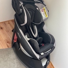 生後すぐからのチャイルドシート combi CB-UTC