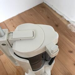 無印良品　サイクロン式　スティッククリーナー　コード式の画像