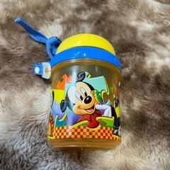 ディズニー　ストロー付き水筒