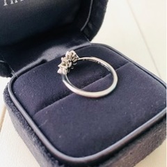 【美品】Tiffany&Co. ティファニー　フラワーリング　婚約指輪　エンゲージリングの画像