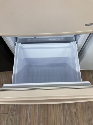【6か月保証】単身向けゆったりSHARP(シャープ)の2ドア冷蔵庫が入荷しました！