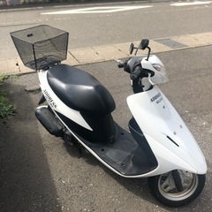 スズキ アドレスV50 白 CA44Aの画像