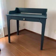 IKEAテーブル