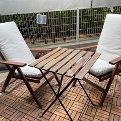 IKEA 屋外用リクライニングチェア&テーブル