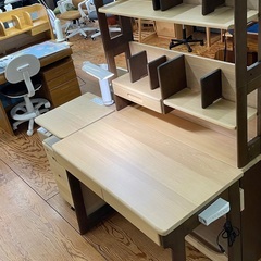 未使用展示品】イトーキ 学習デスク 天然オーク無垢材 (マスダ