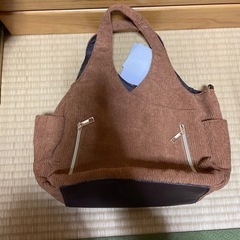 ベルト付きバック