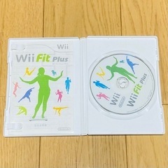 Wii Fit Plus ソフト +バランスボード黒 中古品の画像
