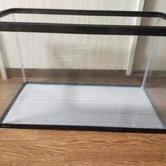 （取引中）GEX　ガラス水槽　600BKST　①