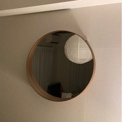 IKEA ミラーの画像