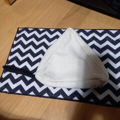 三角ミニポーチ(美品)値下げ💴⤵️の画像