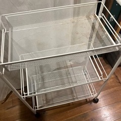 【受け渡し相手決定済み】組み立て式ラックの画像