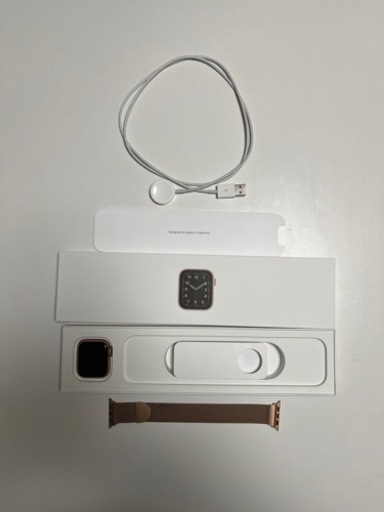 アップルウォッチ Apple Watch SE 40mm GPSモデル第一世代