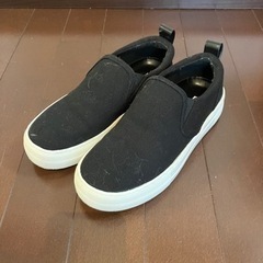 DKNK黒22.5cm