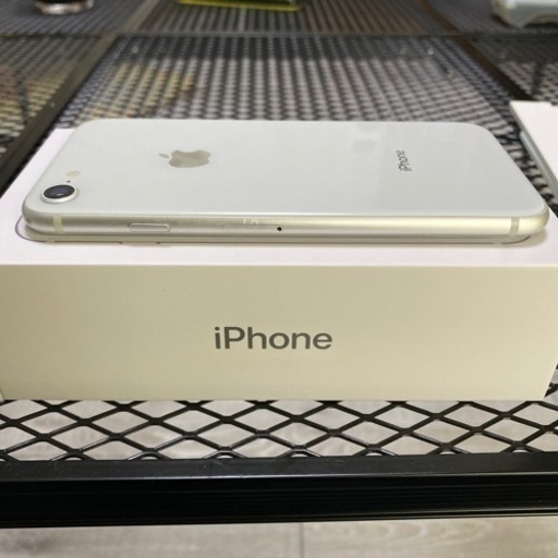 【値下げ可】iphone8 Apple - iPhone8（64GB）ゴールド Apple iPhone 8 64GB - Silver