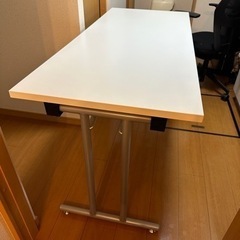 【お取り引き中】折りたたみデスク［4/15,16お渡し可能な方優先］の画像