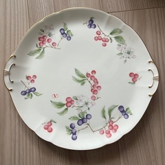 皿、カップ、ボウルの画像