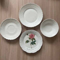 皿、カップ、ボウルの画像