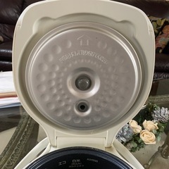 炊飯器。3合炊き。の画像