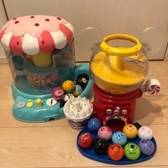 ディズニー　UFOキャッチャーとボールが出てくるおもちゃ