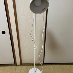 IKEAスタンドランプ