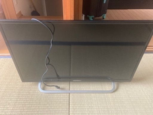 nexxion 32v型　テレビ