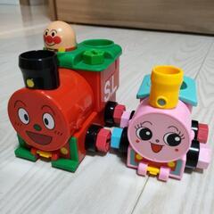 【無料】アンパンマン知育玩具：ねじねじSLマンとポッポちゃん