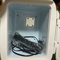 ツインバード　ポータブル冷蔵庫の画像