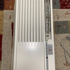 ハイアール窓枠取付型冷房専用エアコン格安でお譲りしますの画像