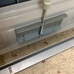 ハイアール窓枠取付型冷房専用エアコン格安でお譲りしますの画像