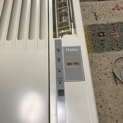 ハイアール窓枠取付型冷房専用エアコン格安でお譲りしますの画像