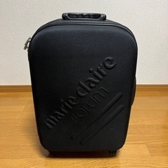 キャリーケース