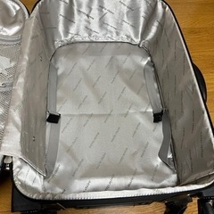 キャリーケースの画像