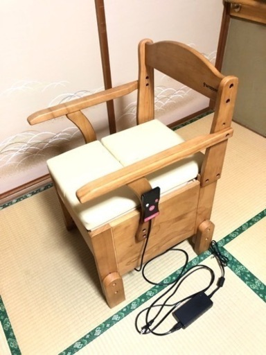 自動ラップ式トイレ。簡単介護の味方！