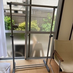 ハンガーラック
