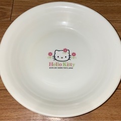【値下げ】ハローキティーのお皿【セット割り】