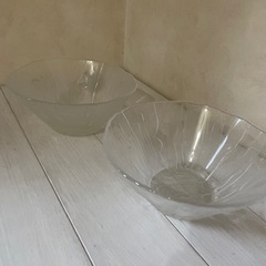 ガラスの深中鉢