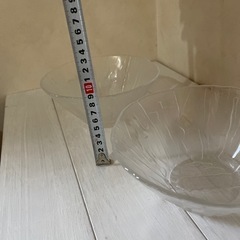 ガラスの深中鉢の画像