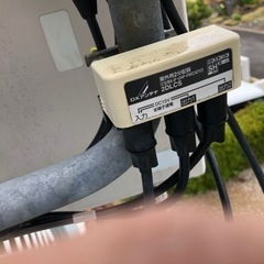 値下げ　取り外し済み　地上波デザインアンテナ＋BS  CSアンテナ　2k 4k 8k対応　配線付きの画像