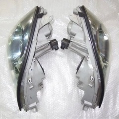 UCF30/31トヨタ30系セルシオ前期純正ヘッドライト左右スタンレー50-54の画像